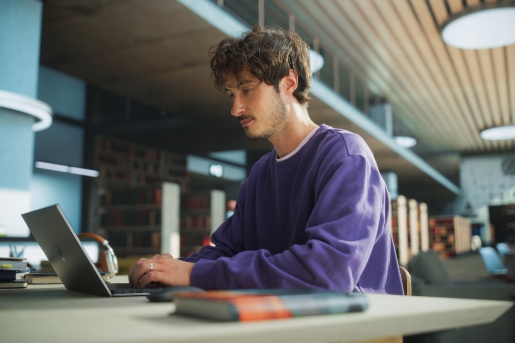 man reading about hr